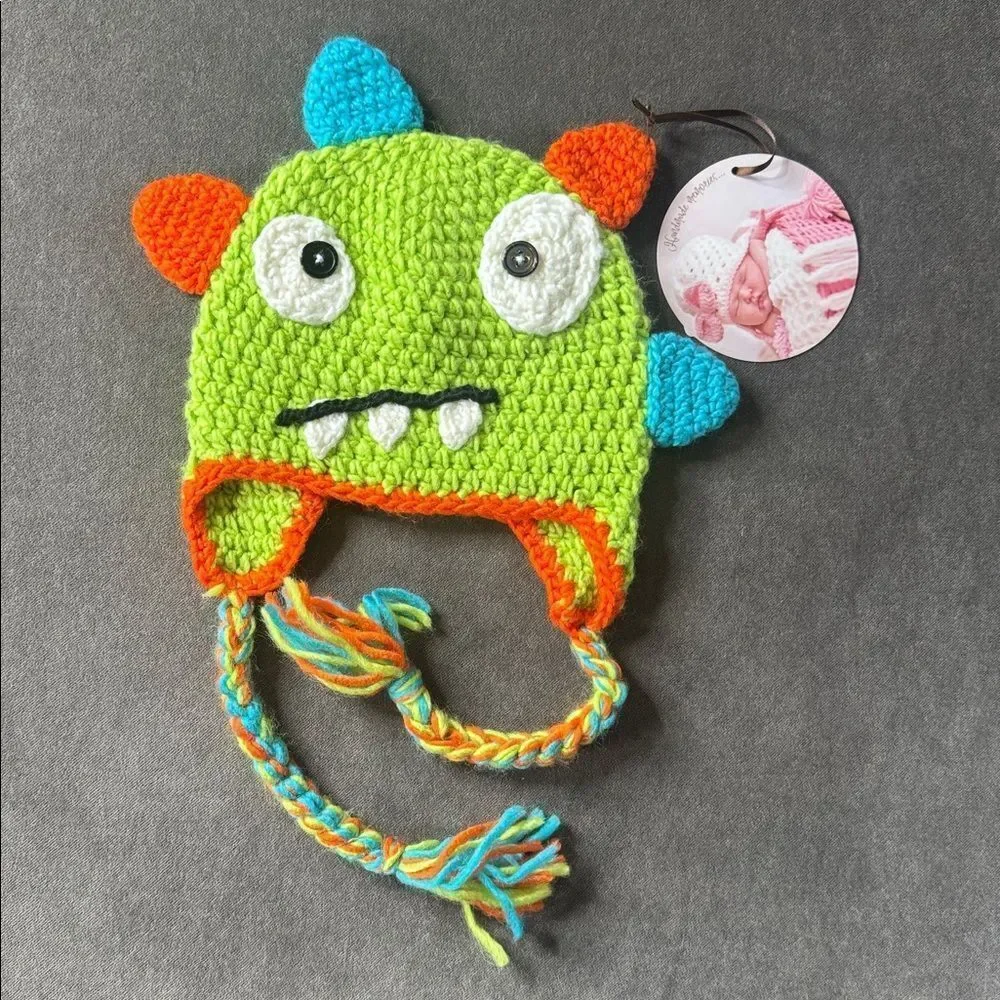 Daisy Baby Unisex Infant Beanie Hat Rowdy Monster in Lime Green 6-12 months NWT